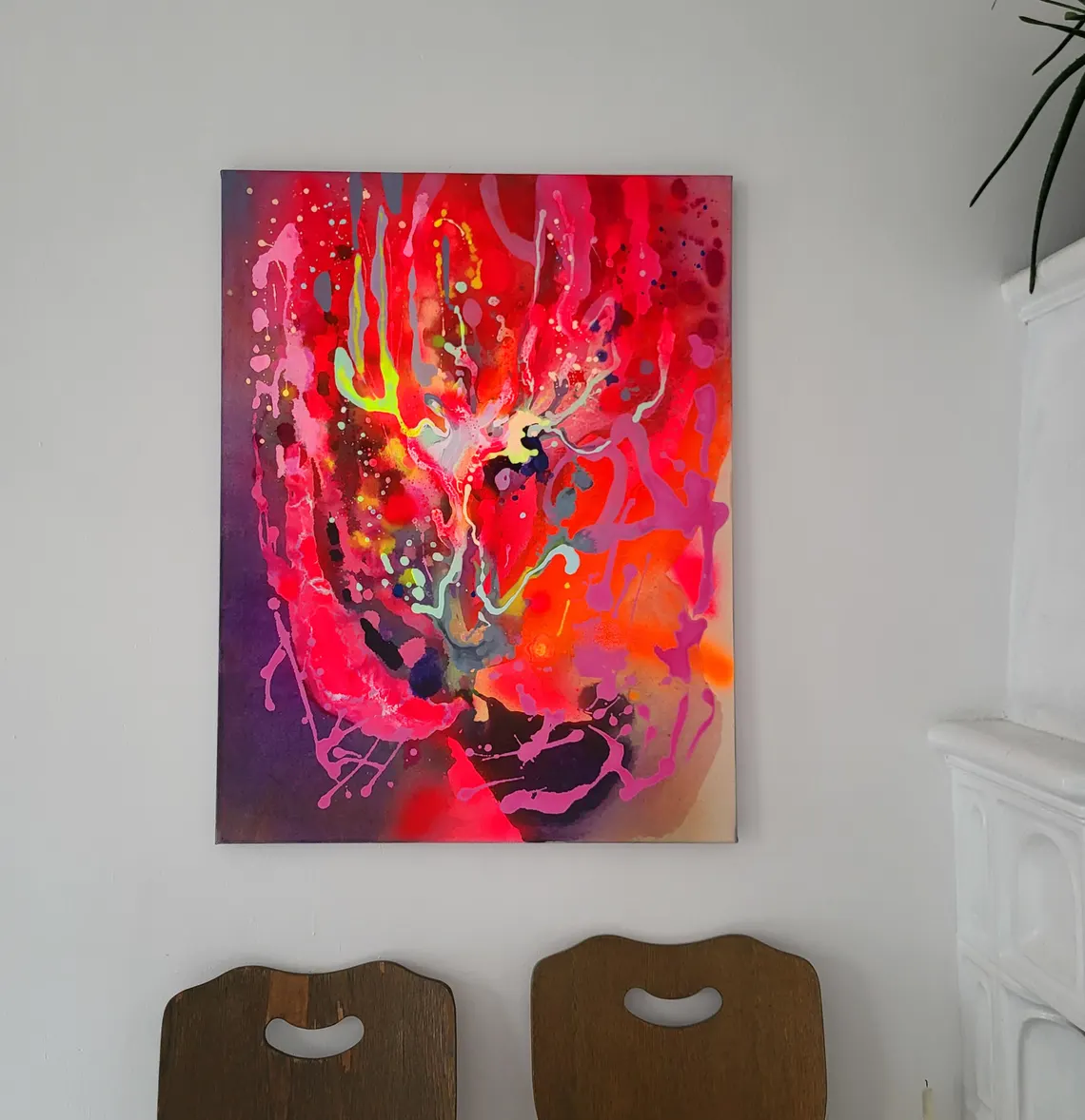 Modern colorful abstract art, fluo pink red painting on canvas - 画像 (1)