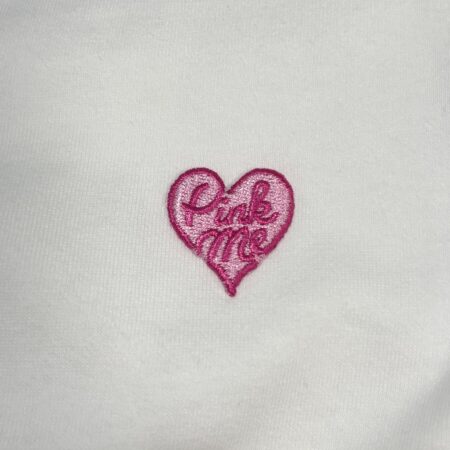 Pink Me ワンポイントTシャツ_刺繍アップ