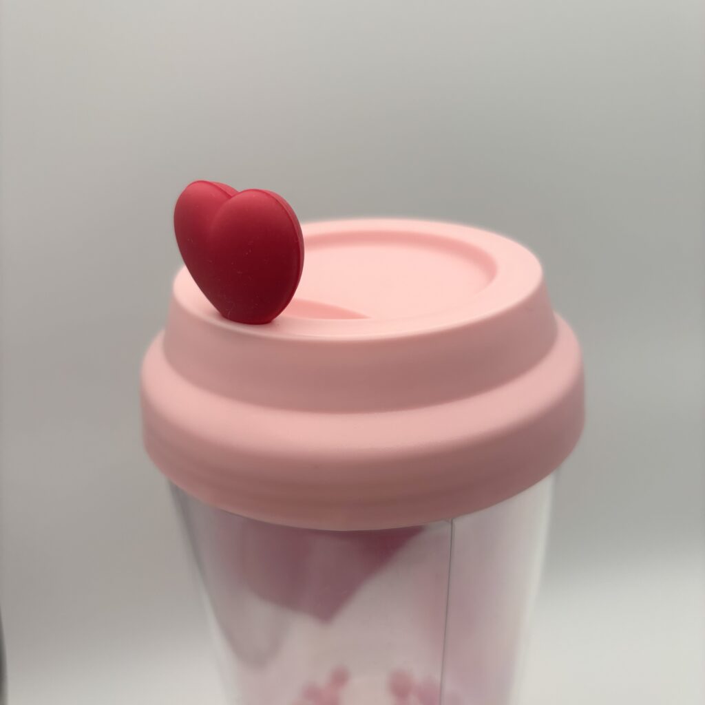 ラブリーハートタンブラーのフタ部分アップ